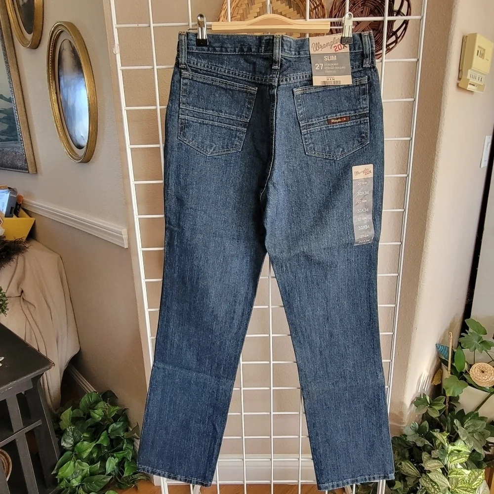 Wrangler 20X Slim Straight Leg